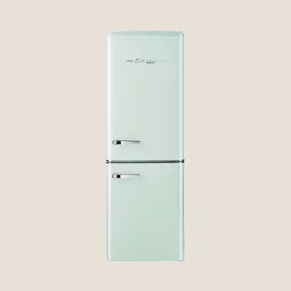 Unique Appliances Classic Retro bottom freezer refrigerator in Summer Mint Green